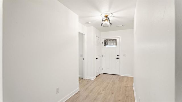 13416 Arrowhead Boulevard, Yukon, OK 73099