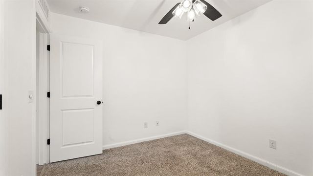 13416 Arrowhead Boulevard, Yukon, OK 73099