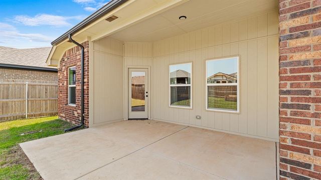 13416 Arrowhead Boulevard, Yukon, OK 73099