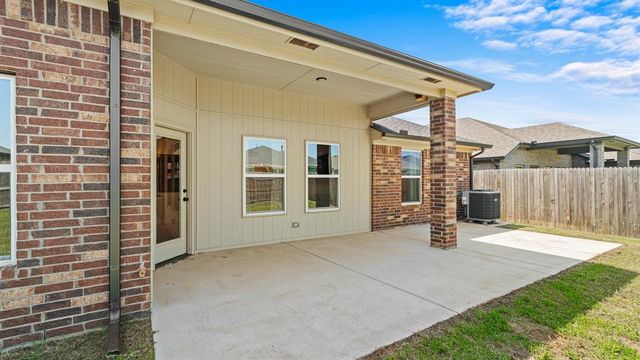 13416 Arrowhead Boulevard, Yukon, OK 73099