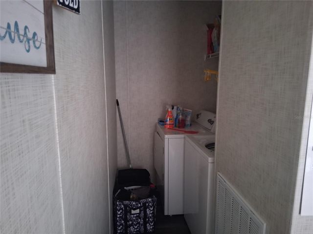 9170 DAN LYNN STREET, Brooksville, FL 34601