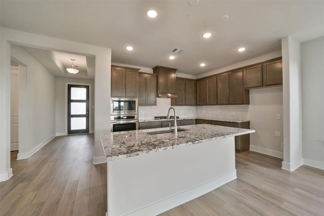 13625 Fairway Arbor Drive, Texas City, TX 77568