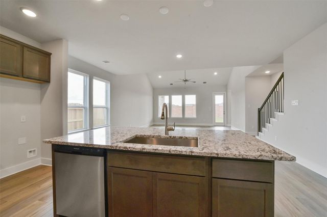 13625 Fairway Arbor Drive, Texas City, TX 77568