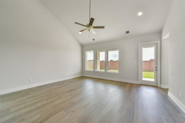 13625 Fairway Arbor Drive, Texas City, TX 77568