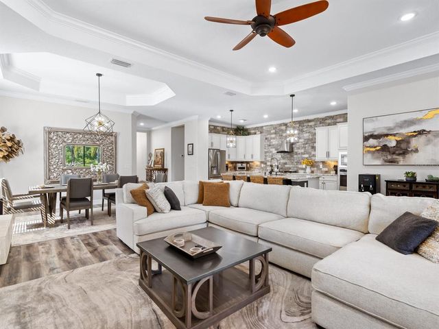 16532 HILLSIDE CIRCLE, Lakewood Ranch, FL 34202
