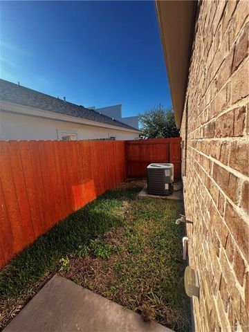 1327 W Garfield Avenue 3, Mission, TX 78573