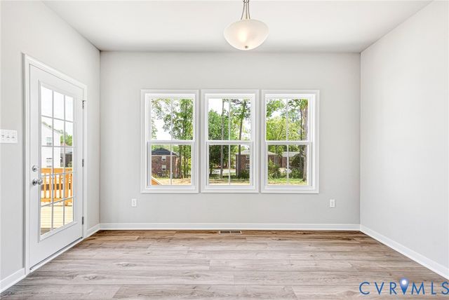 4313 Poplar Village Dr, Chester, VA 23831