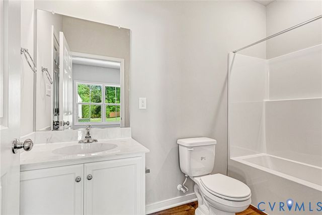 4313 Poplar Village Dr, Chester, VA 23831