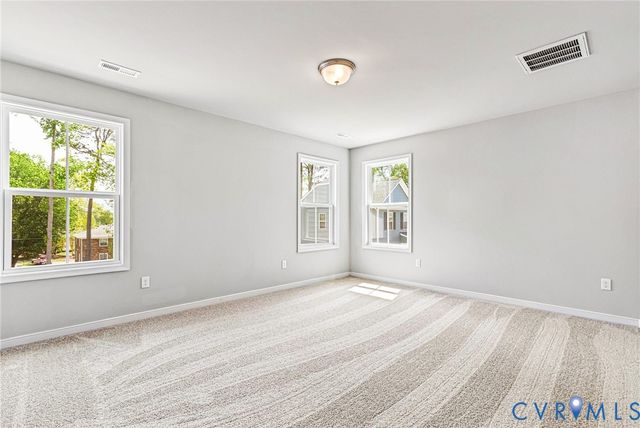 4313 Poplar Village Dr, Chester, VA 23831