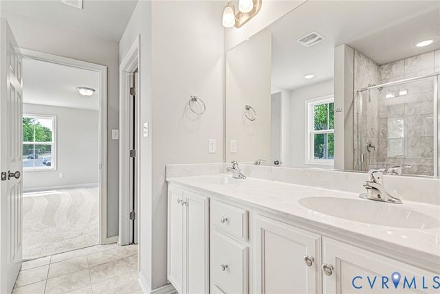 4313 Poplar Village Dr, Chester, VA 23831
