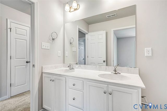 4313 Poplar Village Dr, Chester, VA 23831