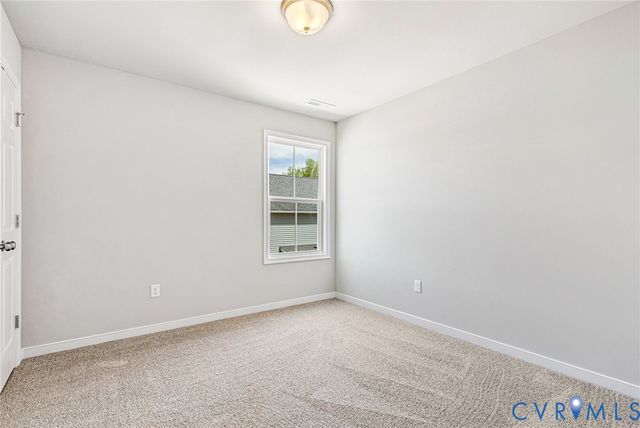 4313 Poplar Village Dr, Chester, VA 23831