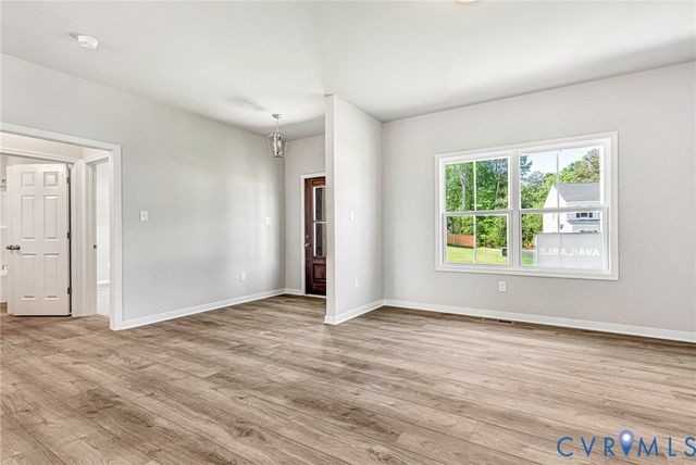 4313 Poplar Village Dr, Chester, VA 23831