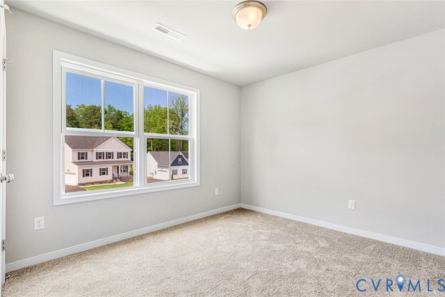 4313 Poplar Village Dr, Chester, VA 23831