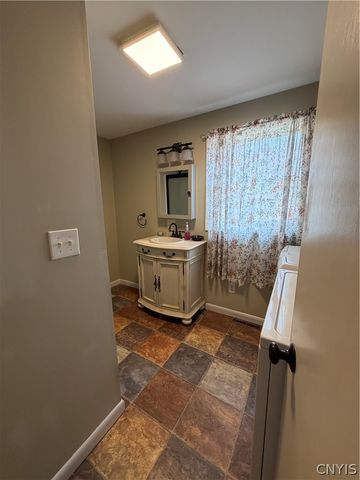 202 North Court Street, Lenox, NY 13032