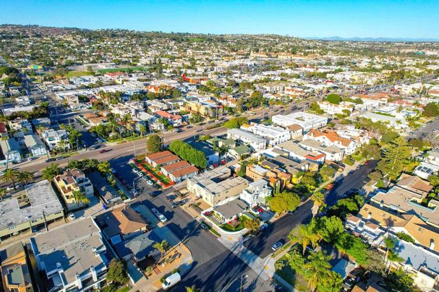 1404 Thomas Ave, San Diego, CA 92109