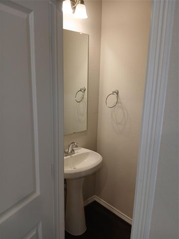 6422 Calhoun Road, Houston, TX 77021