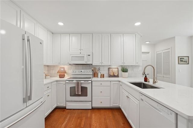 235 Carriage Station Circle, Roswell, GA 30075