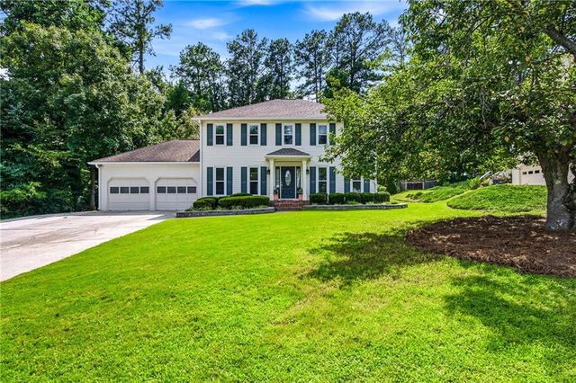 235 Carriage Station Circle, Roswell, GA 30075