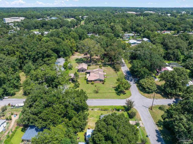 4285 Seventh Ave, Pace, FL 32571