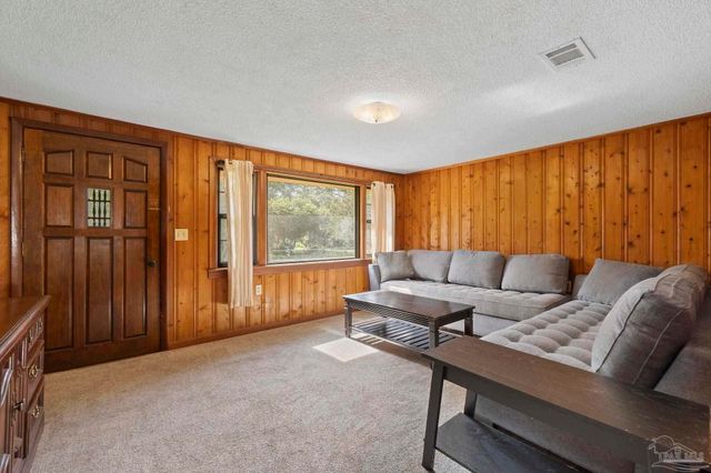 4285 Seventh Ave, Pace, FL 32571
