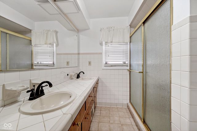 1008 Malibu Drive, Anderson, IN 46016