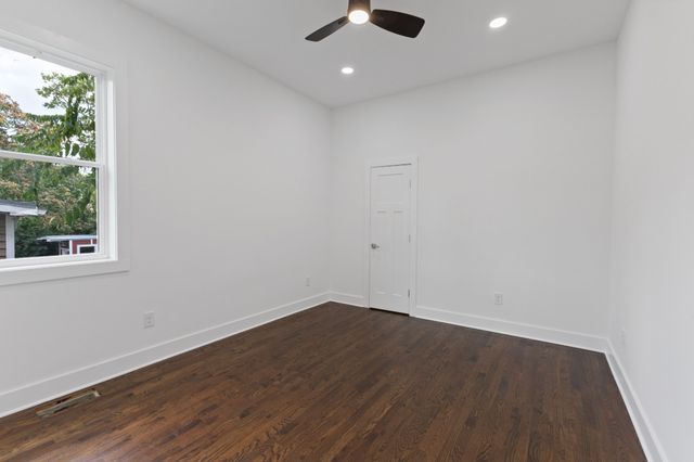 2715A Delaware Ave, Nashville, TN 37209