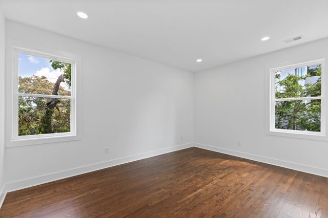 2715A Delaware Ave, Nashville, TN 37209