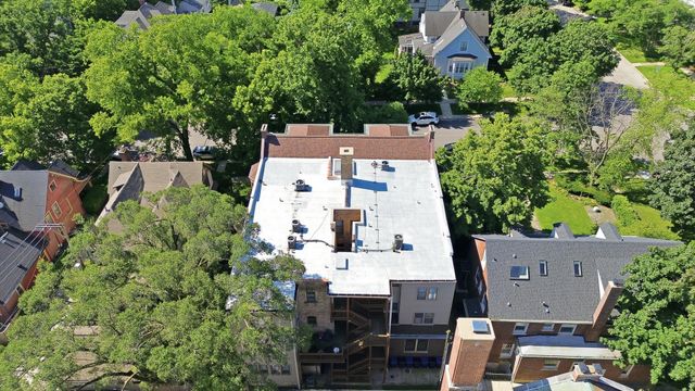 425 Greenwood Street 1E, Evanston, IL 60201