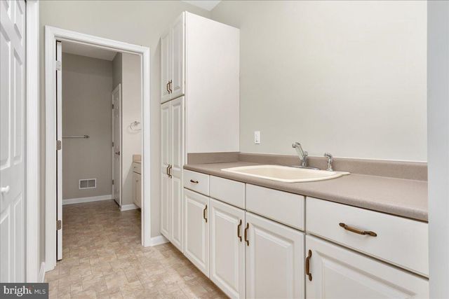 1845 MERIDIAN DR, Hagerstown, MD 21742