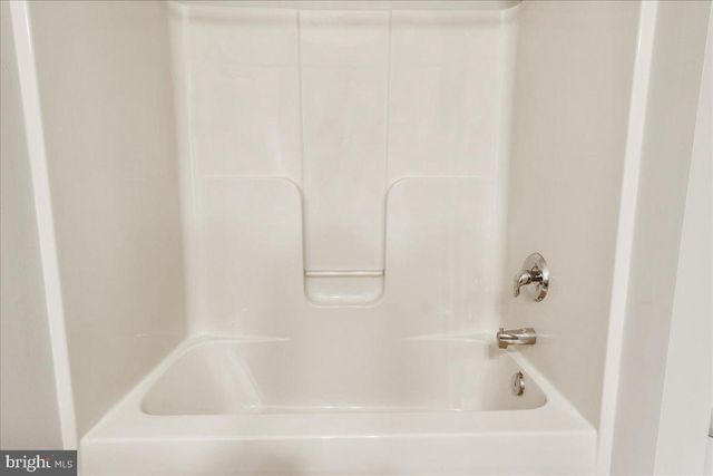 1845 MERIDIAN DR, Hagerstown, MD 21742