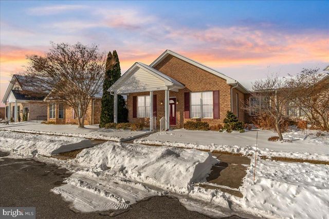 1845 MERIDIAN DR, Hagerstown, MD 21742