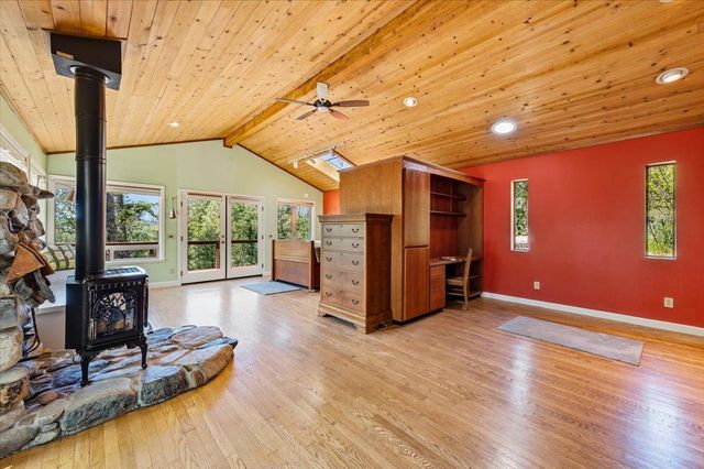 18354 Boogie Hill Rd, Nevada City, CA 95959