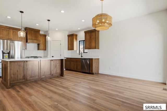 32 N Hemlock Lane, Rigby, ID 83442