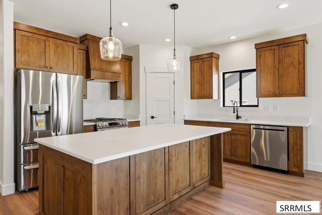 32 N Hemlock Lane, Rigby, ID 83442