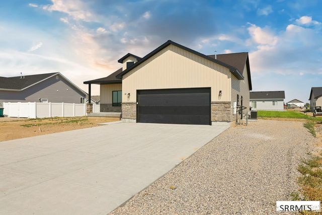 32 N Hemlock Lane, Rigby, ID 83442