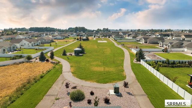 32 N Hemlock Lane, Rigby, ID 83442