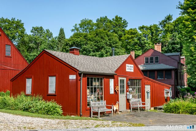 38 Old Turnpike Road, Litchfield, CT 06750