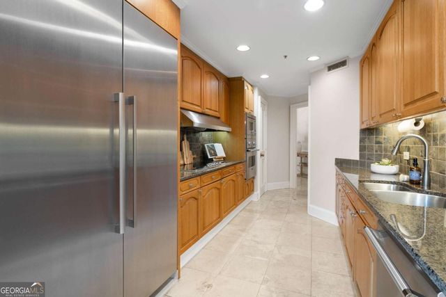 2660 Peachtree Road NW 10H, Atlanta, GA 30305