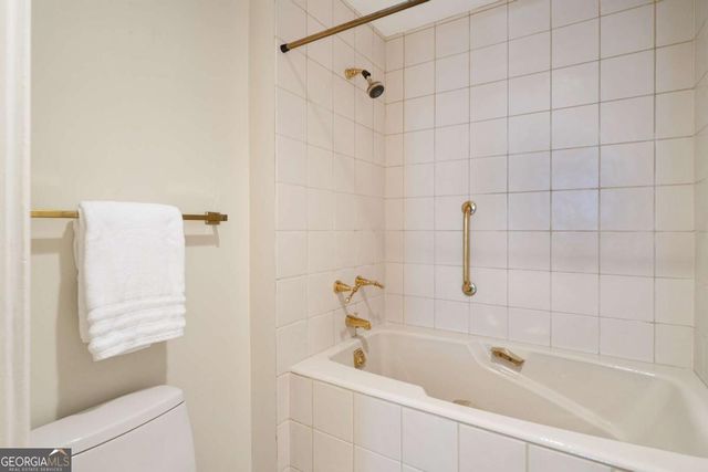 2660 Peachtree Road NW 10H, Atlanta, GA 30305