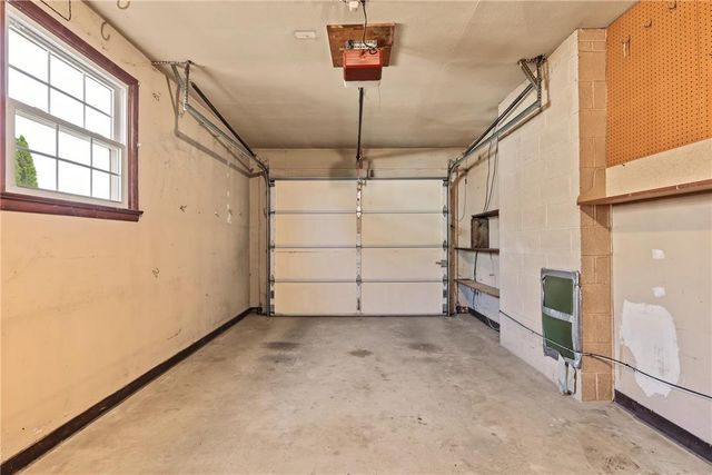 1304 Dalehurst Drive, Bethlehem City, PA 18018