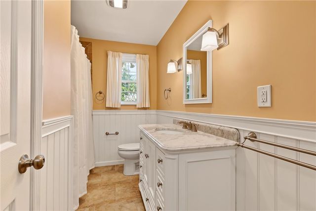 1304 Dalehurst Drive, Bethlehem City, PA 18018