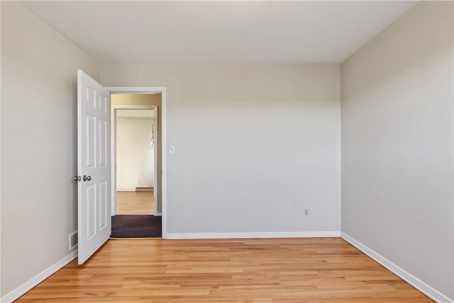 1304 Dalehurst Drive, Bethlehem City, PA 18018