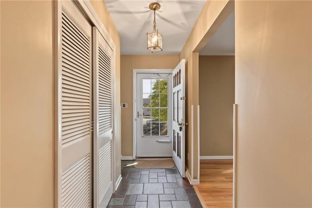 1304 Dalehurst Drive, Bethlehem City, PA 18018