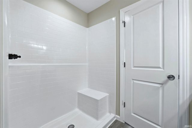 180 Longrifle Road, Warsaw, IN 46580