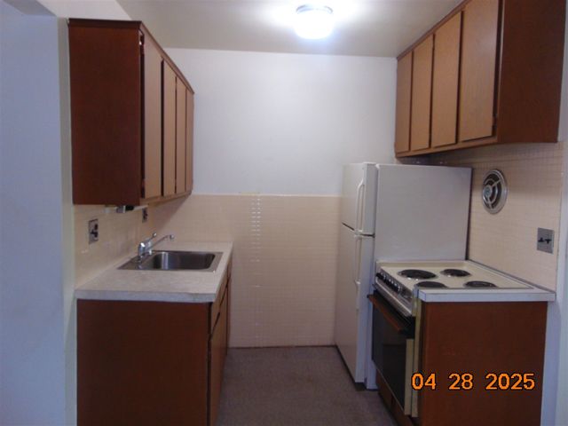 2915 W 13 Mile Road 308, Royal Oak, MI 48073