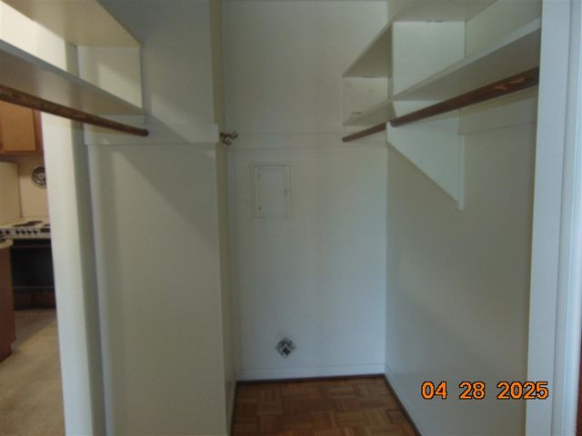 2915 W 13 Mile Road 308, Royal Oak, MI 48073