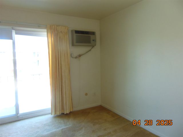 2915 W 13 Mile Road 308, Royal Oak, MI 48073