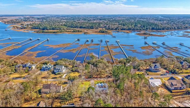 5681 Captain Kidd Road, Hollywood, SC 29449