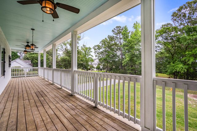 5681 Captain Kidd Road, Hollywood, SC 29449